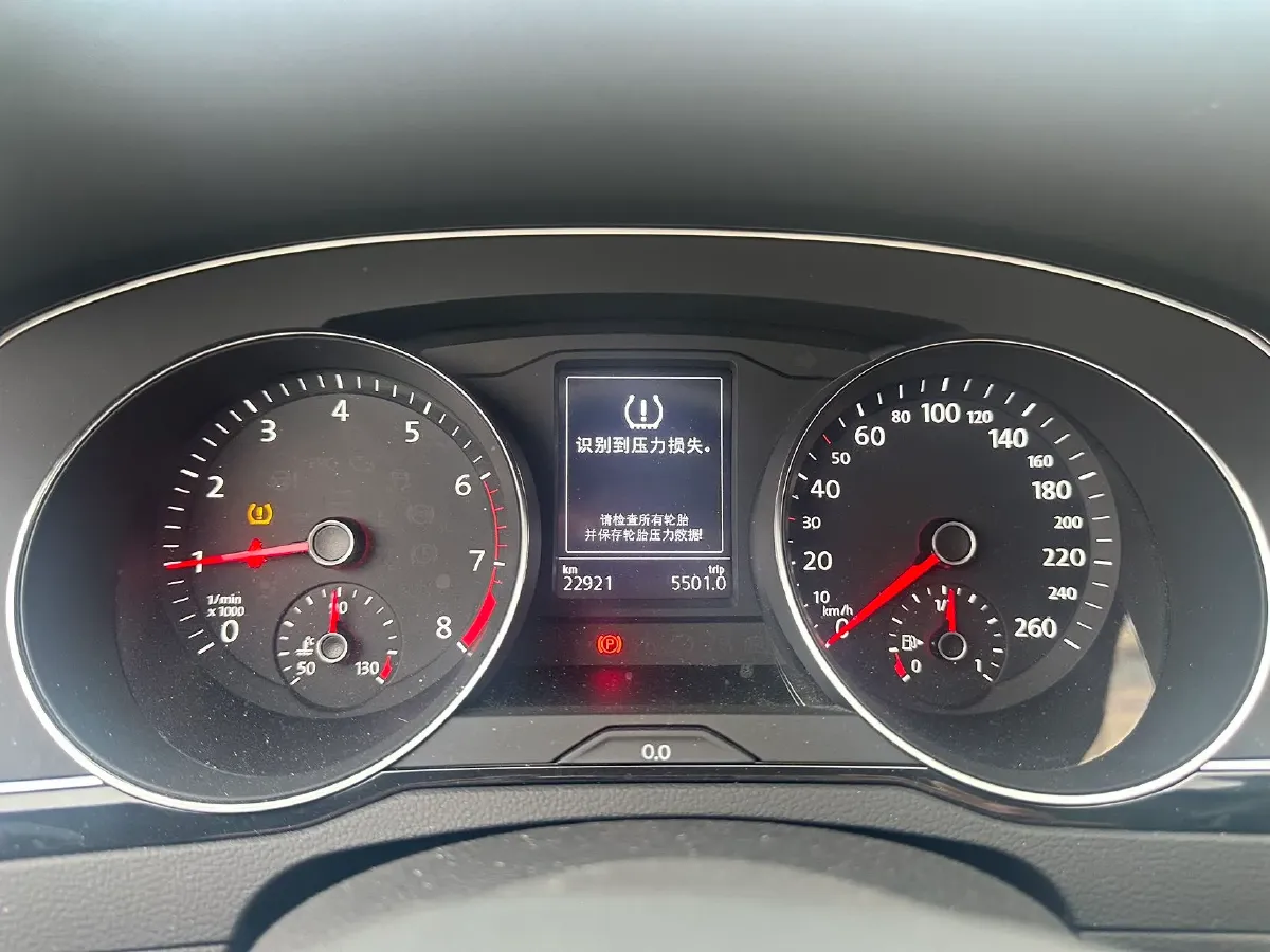 2020 Volkswagen Magotan 2.0T 186HP L4 7DCT,autocango,china used car exporter,china ev exporter,chinese used car exporter,chinese used ev exporter