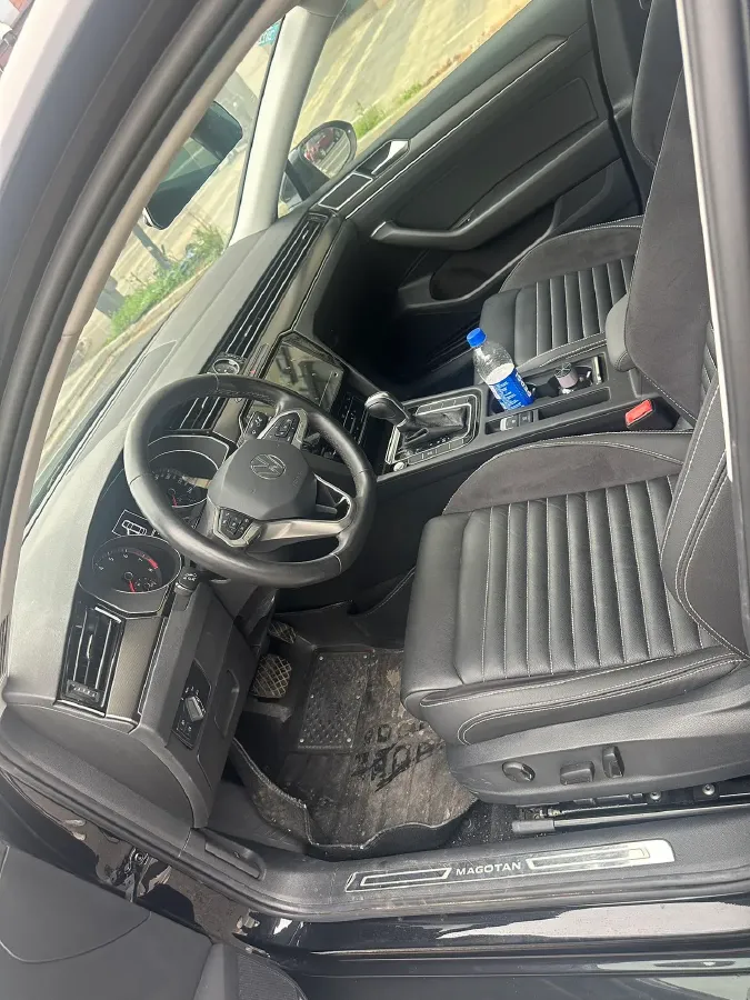 2020 Volkswagen Magotan 2.0T 186HP L4 7DCT,autocango,china used car exporter,china ev exporter,chinese used car exporter,chinese used ev exporter