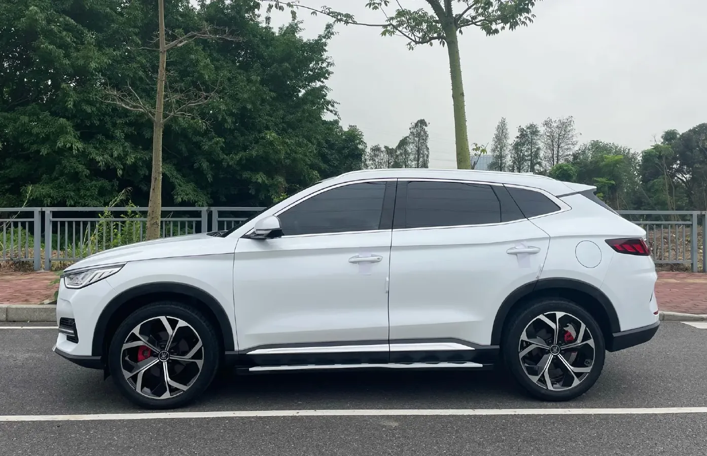 2020 BYD Song Plus 1.5T 185HP L4 7DCT,autocango,china used car exporter,china ev exporter,chinese used car exporter,chinese used ev exporter