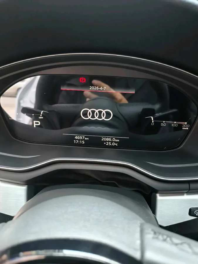 2024 Audi A4L 2.0T 190HP L4 7DCT,autocango,china used car exporter,china ev exporter,chinese used car exporter,chinese used ev exporter