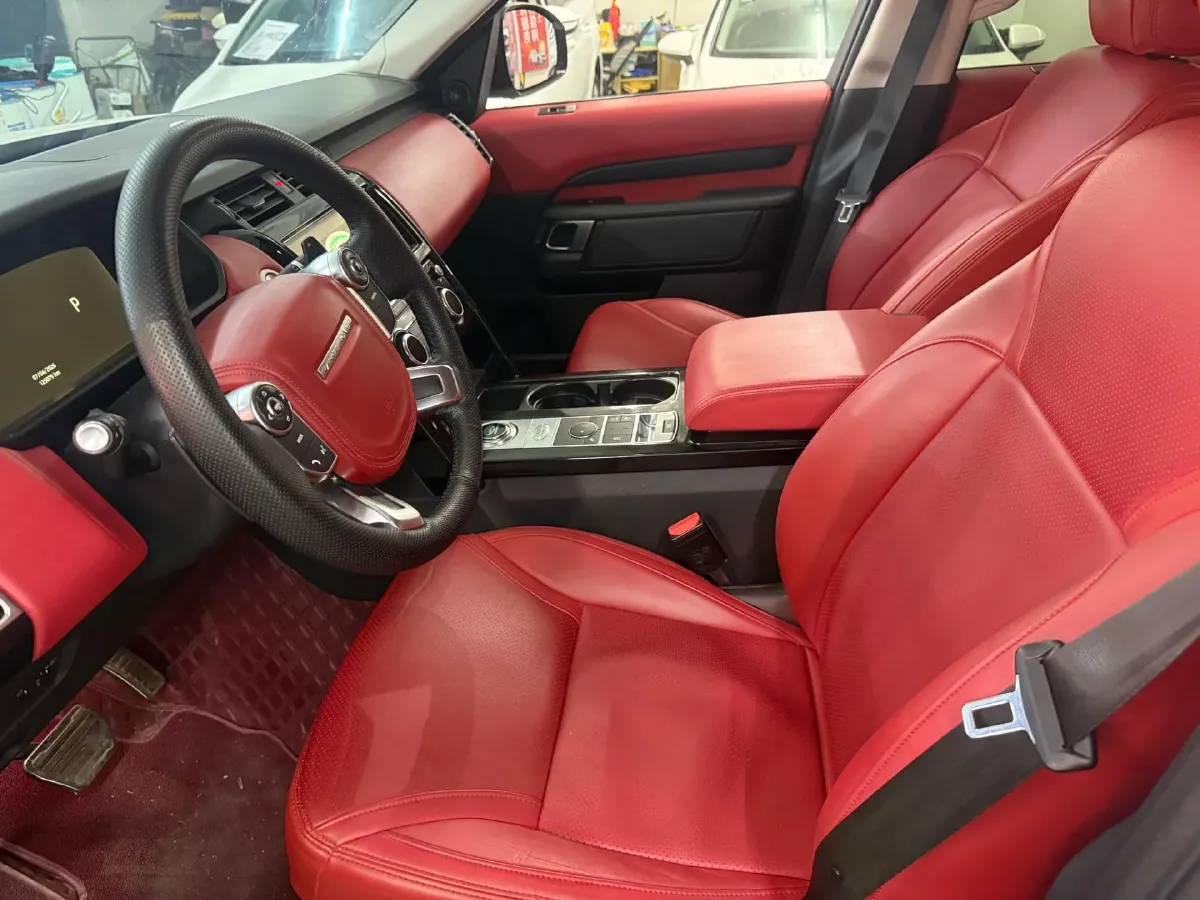 2018 Land Rover Discovery 2.0T 300HP L4 8AT,autocango,china used car exporter,china ev exporter,chinese used car exporter,chinese used ev exporter