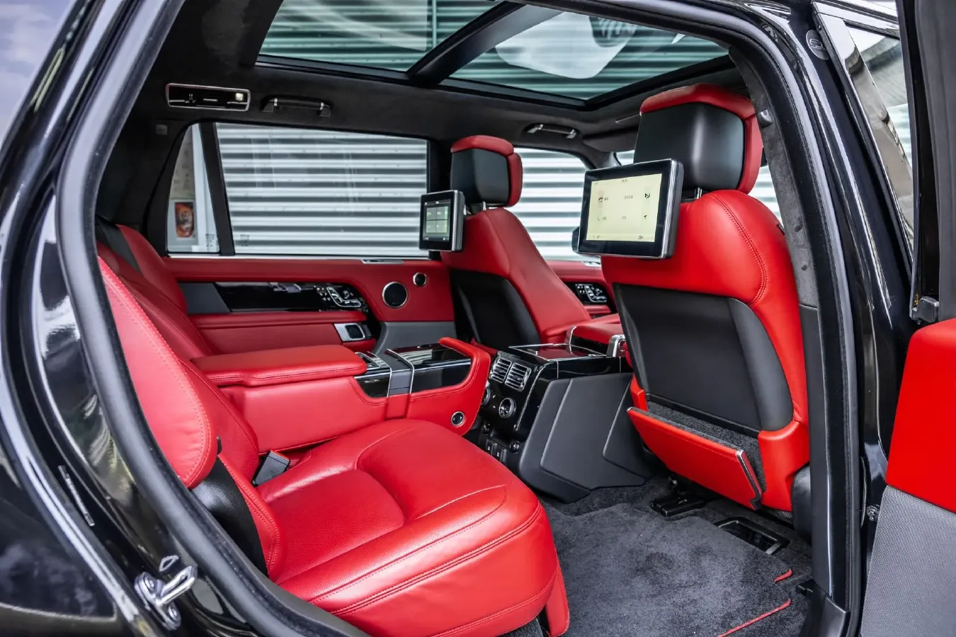 2021 Land Rover Range Rover 3.0T 400HP L6 8AT,autocango,china used car exporter,china ev exporter,chinese used car exporter,chinese used ev exporter