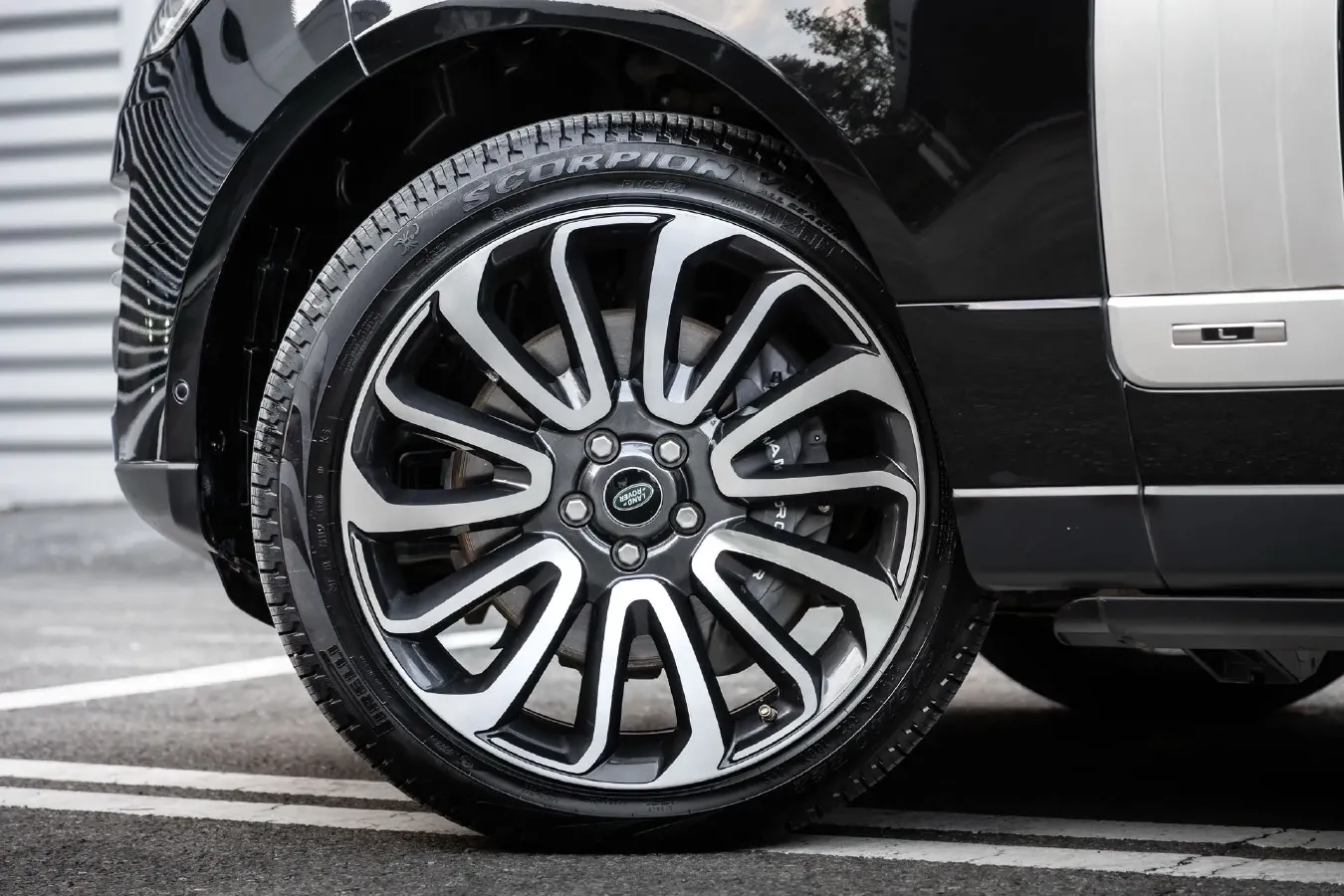 2021 Land Rover Range Rover 3.0T 400HP L6 8AT,autocango,china used car exporter,china ev exporter,chinese used car exporter,chinese used ev exporter