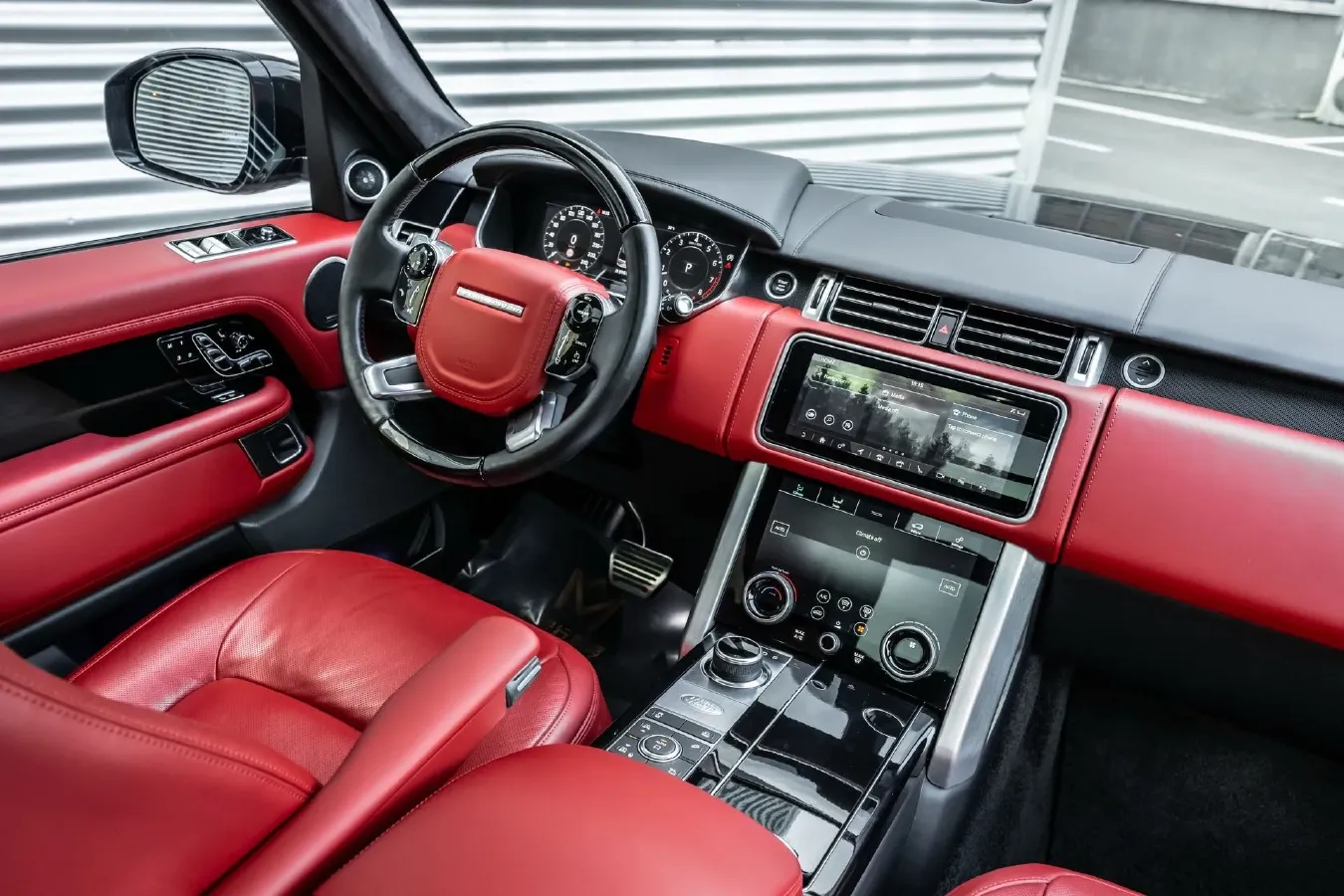 2021 Land Rover Range Rover 3.0T 400HP L6 8AT,autocango,china used car exporter,china ev exporter,chinese used car exporter,chinese used ev exporter