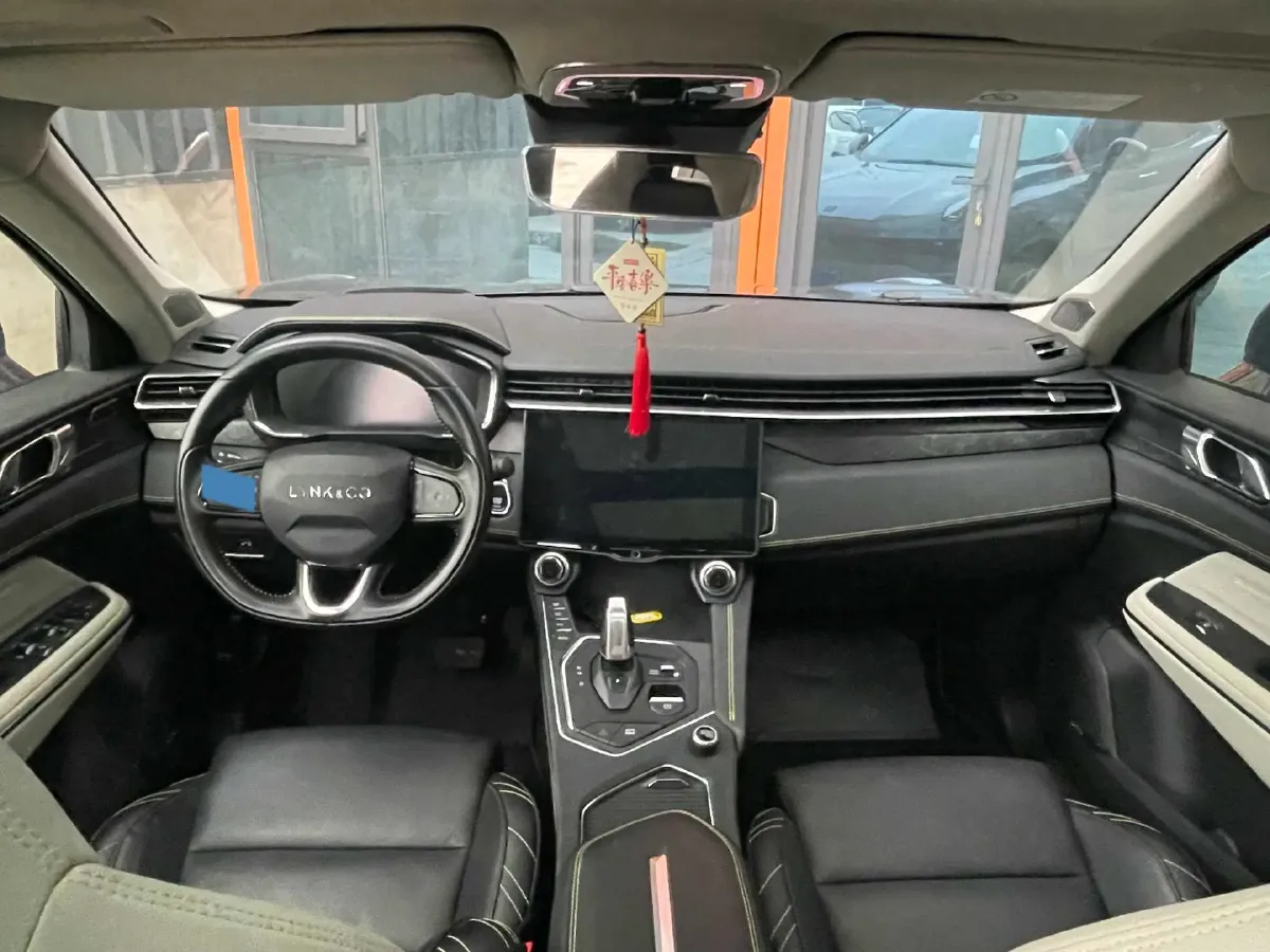 2020 LYNK&CO 05 2.0T 254HP L4 8AT,autocango,china used car exporter,china ev exporter,chinese used car exporter,chinese used ev exporter