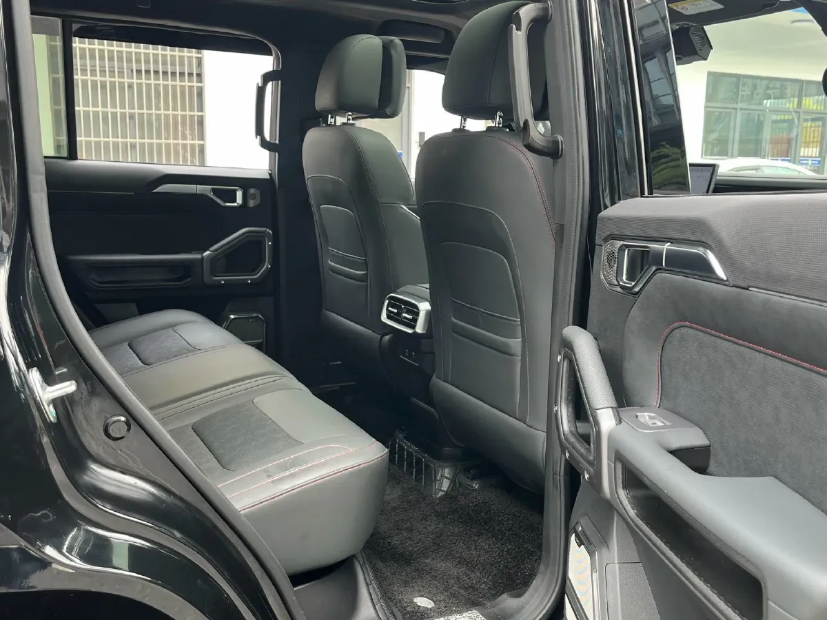 2023 Jetour Traveller 2.0T 254HP L4 7DCT,autocango,china used car exporter,china ev exporter,chinese used car exporter,chinese used ev exporter