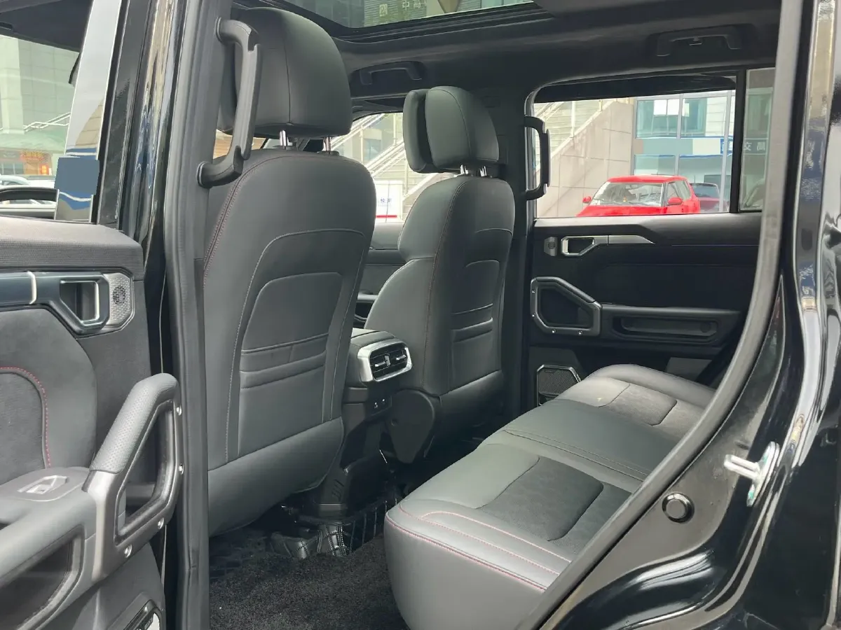 2023 Jetour Traveller 2.0T 254HP L4 7DCT,autocango,china used car exporter,china ev exporter,chinese used car exporter,chinese used ev exporter