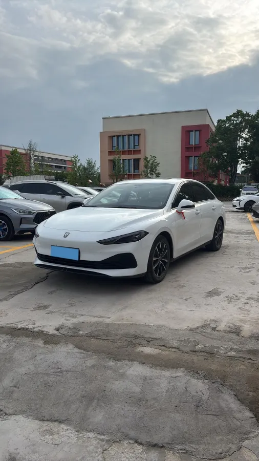 2025 Roewe D7 1.5L 112HP L4 1DHT PHEV 19.7KWH,autocango,china used car exporter,china ev exporter,chinese used car exporter,chinese used ev exporter