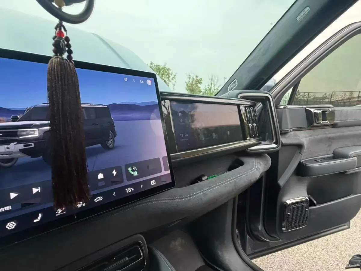 2023 Toyota Crown Kluger 2.5L 189HP L4 E-CVT Hybrid,autocango,china used car exporter,china ev exporter,chinese used car exporter,chinese used ev exporter