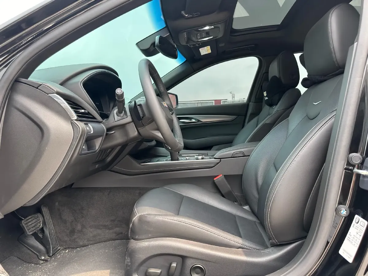 2024 Cadillac CT5 2.0T 237HP L4 10AT,autocango,china used car exporter,china ev exporter,chinese used car exporter,chinese used ev exporter