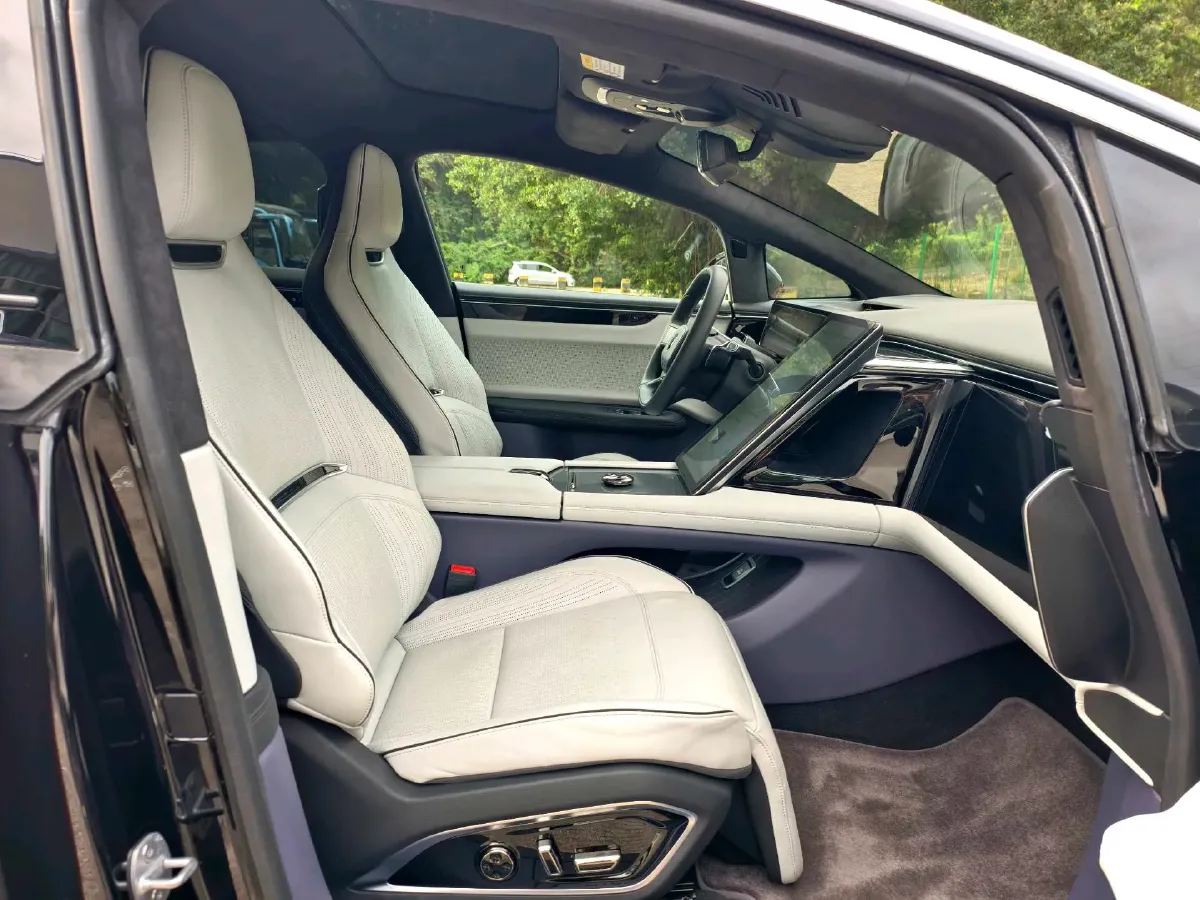 2021 HiPhi X BEV 97KWH,autocango,china used car exporter,china ev exporter,chinese used car exporter,chinese used ev exporter