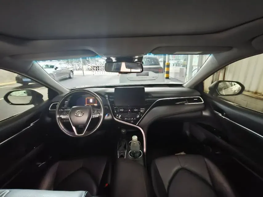 2021 Toyota Camry 2.5L 209HP L4 8AT,autocango,china used car exporter,china ev exporter,chinese used car exporter,chinese used ev exporter