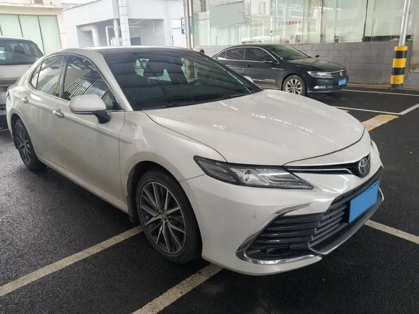 2021 Toyota Camry 2.5L 209HP L4 8AT,autocango,china used car exporter,china ev exporter,chinese used car exporter,chinese used ev exporter