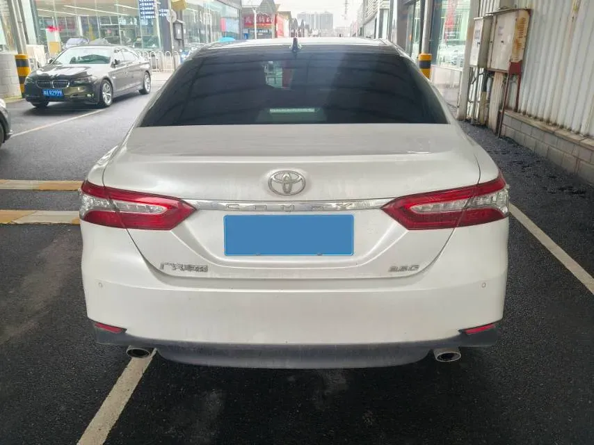 2021 Toyota Camry 2.5L 209HP L4 8AT,autocango,china used car exporter,china ev exporter,chinese used car exporter,chinese used ev exporter