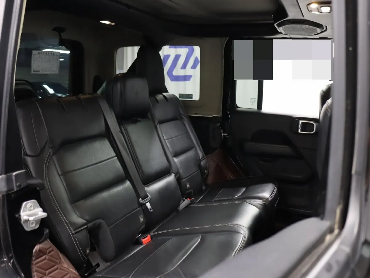 2019 Jeep Wrangler 2.0T 266HP L4 8AT,autocango,china used car exporter,china ev exporter,chinese used car exporter,chinese used ev exporter