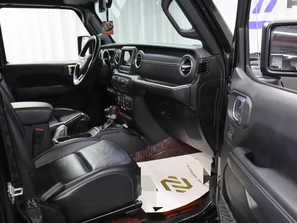 2019 Jeep Wrangler 2.0T 266HP L4 8AT,autocango,china used car exporter,china ev exporter,chinese used car exporter,chinese used ev exporter