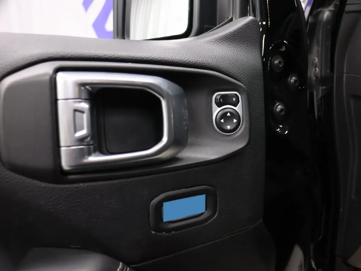 2019 Jeep Wrangler 2.0T 266HP L4 8AT,autocango,china used car exporter,china ev exporter,chinese used car exporter,chinese used ev exporter