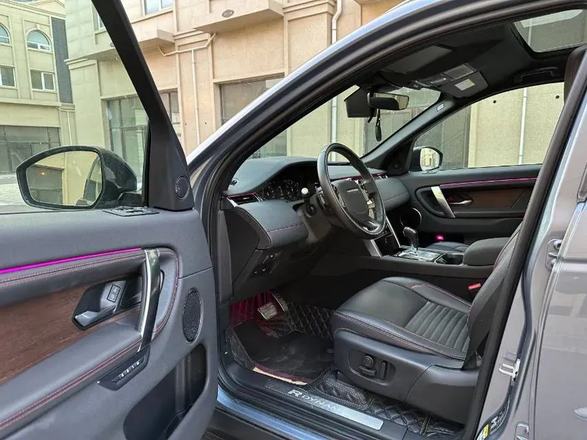 2020 Land Rover Discovery Sport 2.0T 249HP L4 9AT,autocango,china used car exporter,china ev exporter,chinese used car exporter,chinese used ev exporter