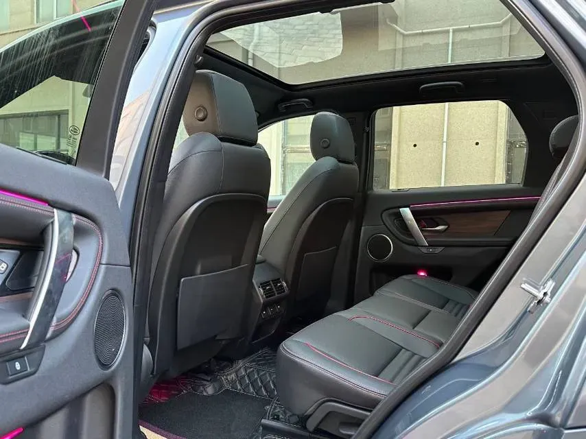 2020 Land Rover Discovery Sport 2.0T 249HP L4 9AT,autocango,china used car exporter,china ev exporter,chinese used car exporter,chinese used ev exporter