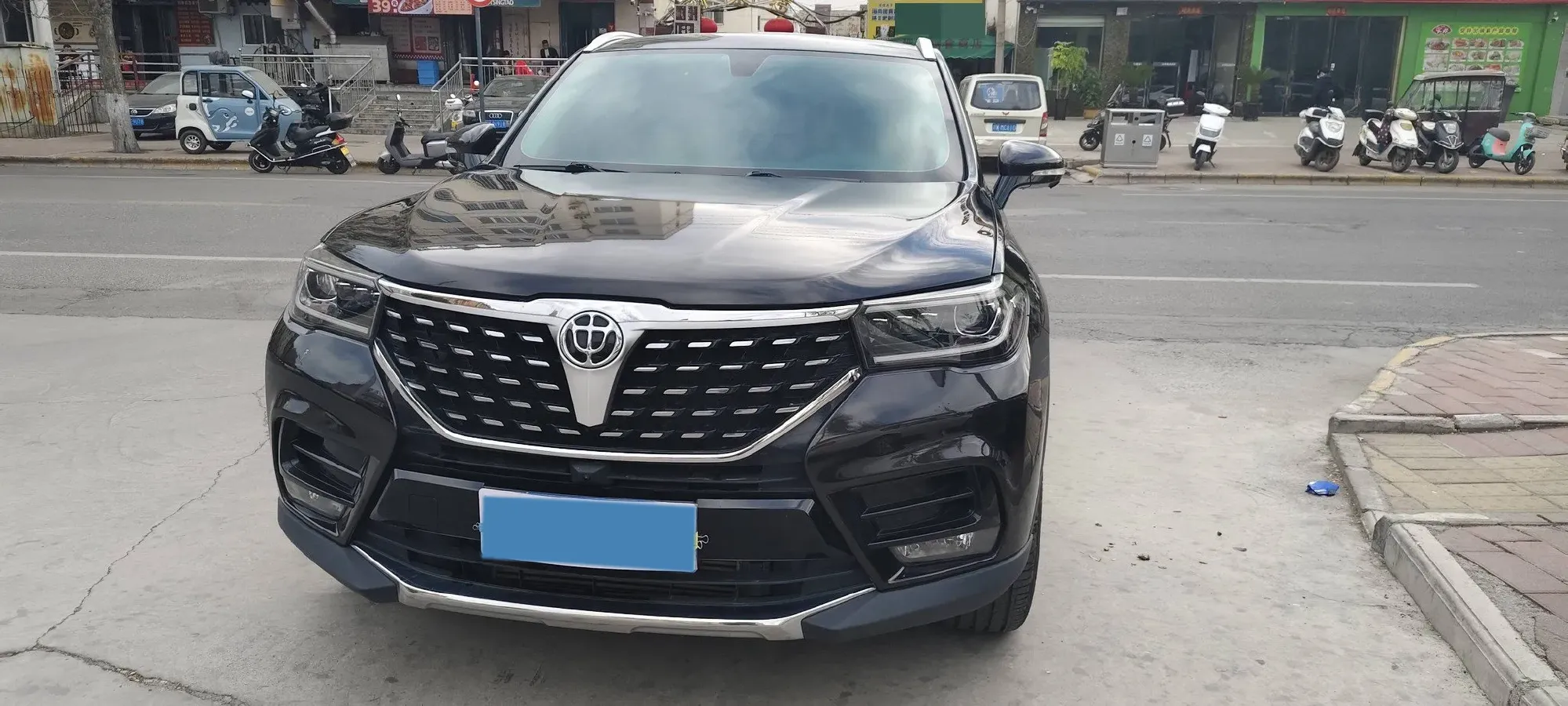 2018 Brilliance Auto V7 1.6T 204HP L4 7DCT,autocango,china used car exporter,china ev exporter,chinese used car exporter,chinese used ev exporter