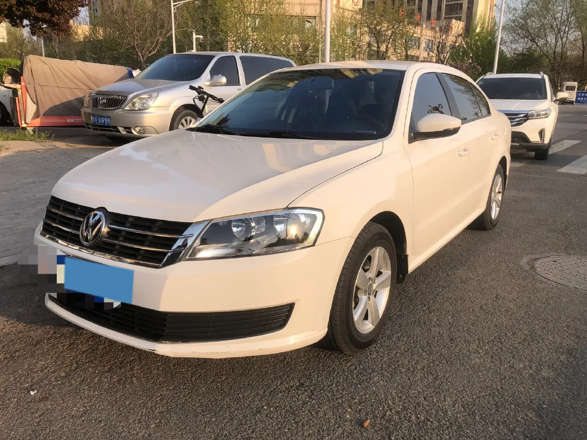 2013 Volkswagen Lavida 1.6L 110HP L4 5MT,autocango,china used car exporter,china ev exporter,chinese used car exporter,chinese used ev exporter