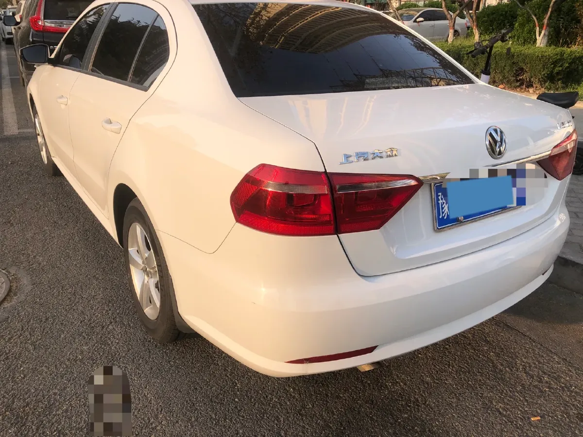 2013 Volkswagen Lavida 1.6L 110HP L4 5MT,autocango,china used car exporter,china ev exporter,chinese used car exporter,chinese used ev exporter