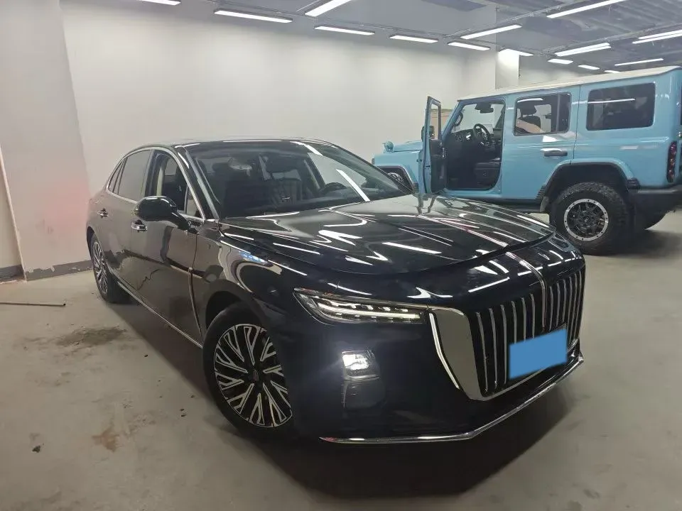 2023 HongQi H5 2.0T 224HP L4 8AT,autocango,china used car exporter,china ev exporter,chinese used car exporter,chinese used ev exporter