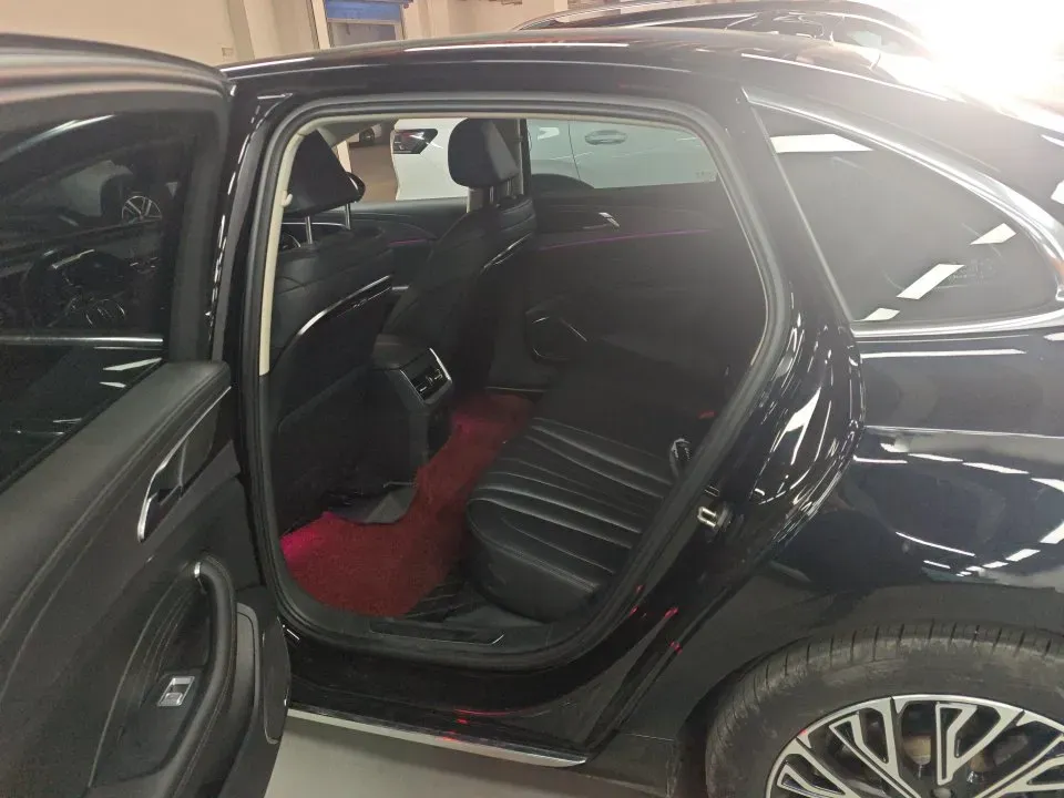 2023 HongQi H5 2.0T 224HP L4 8AT,autocango,china used car exporter,china ev exporter,chinese used car exporter,chinese used ev exporter