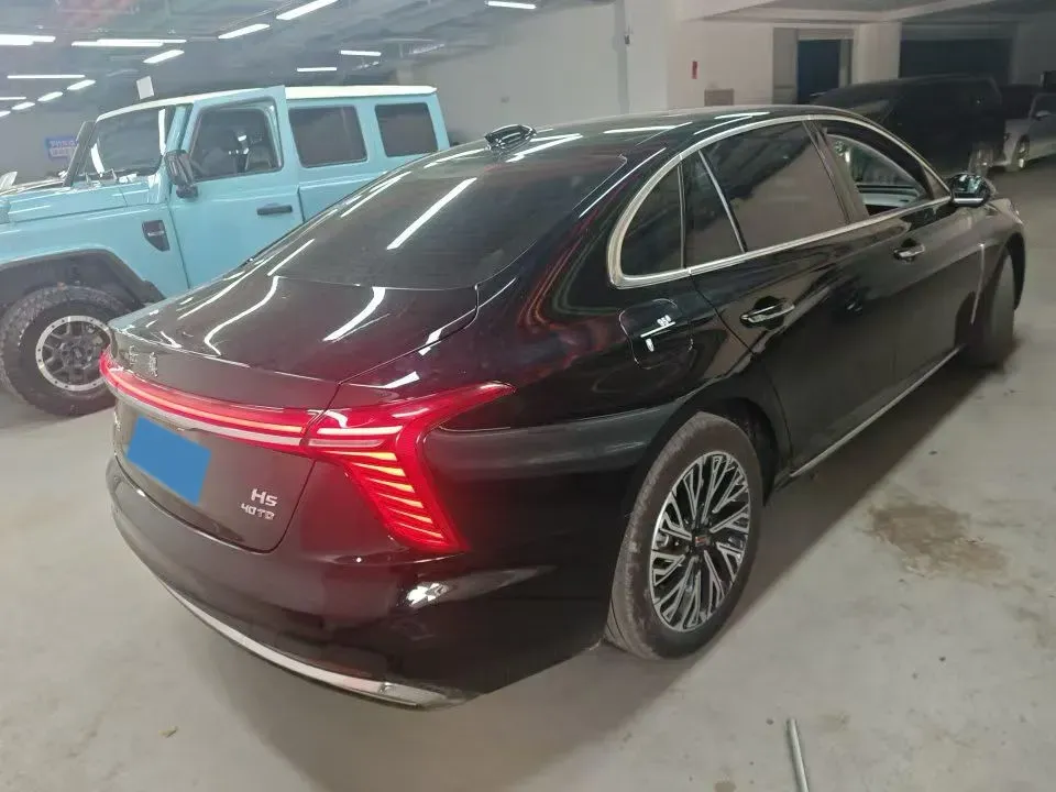 2023 HongQi H5 2.0T 224HP L4 8AT,autocango,china used car exporter,china ev exporter,chinese used car exporter,chinese used ev exporter