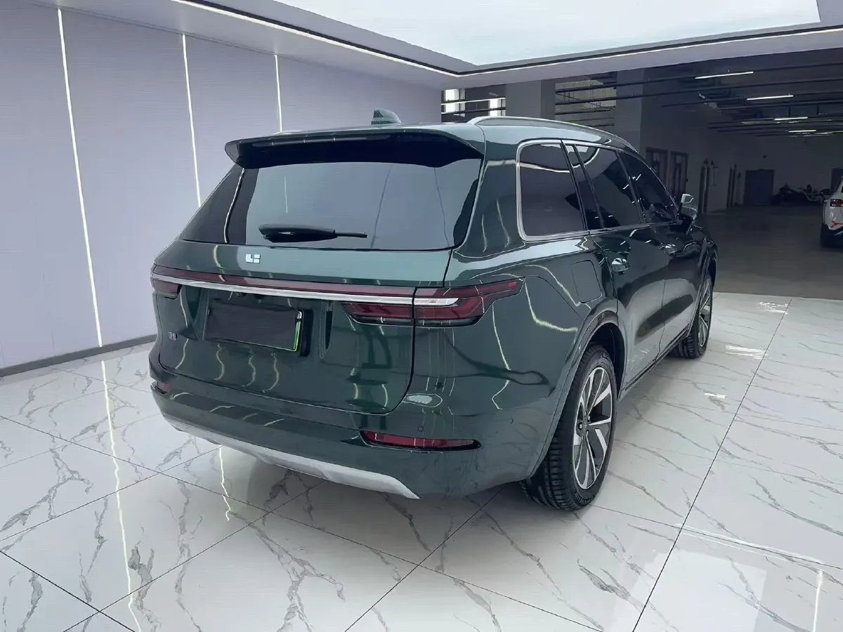 2021 Li ONE Range Extended 131HP REEV 40.5KWH,autocango,china used car exporter,china ev exporter,chinese used car exporter,chinese used ev exporter