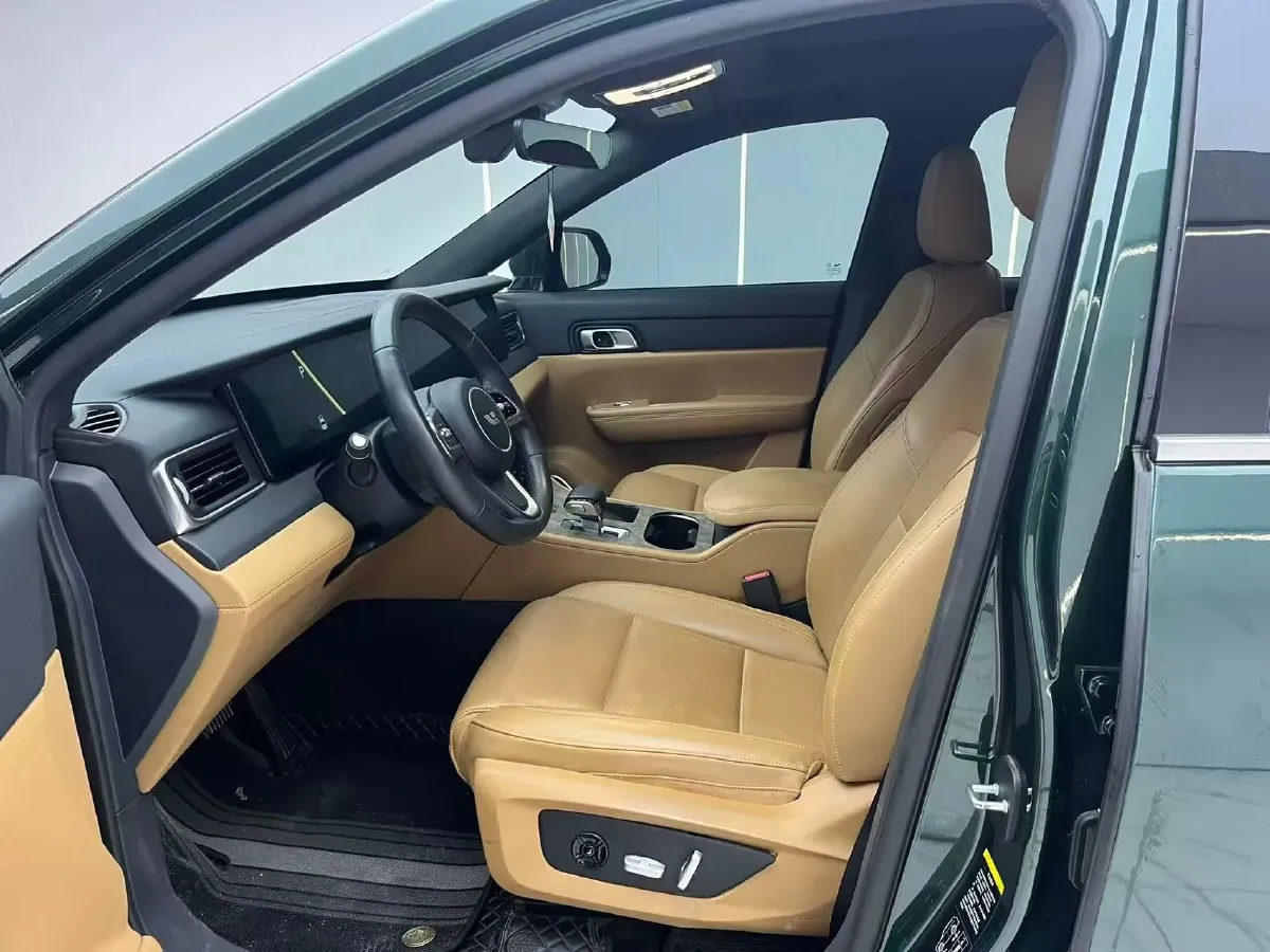 2021 Li ONE Range Extended 131HP REEV 40.5KWH,autocango,china used car exporter,china ev exporter,chinese used car exporter,chinese used ev exporter