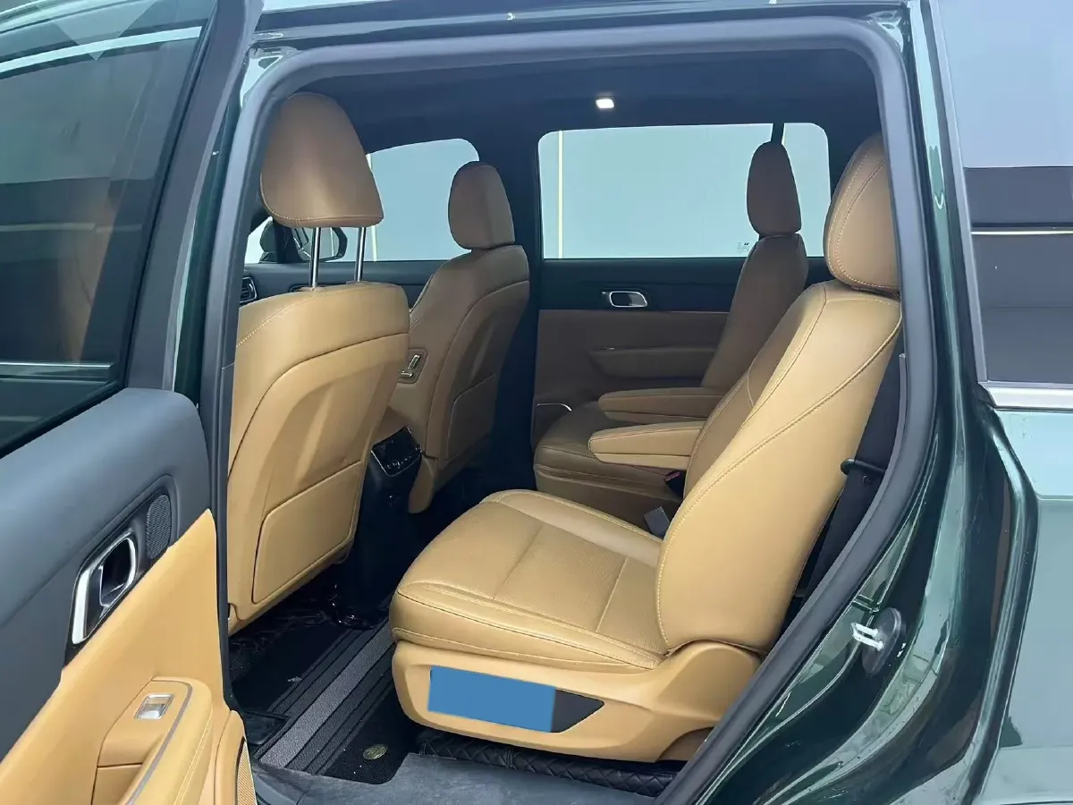 2021 Li ONE Range Extended 131HP REEV 40.5KWH,autocango,china used car exporter,china ev exporter,chinese used car exporter,chinese used ev exporter