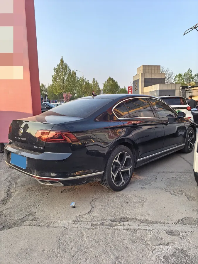 2023 Volkswagen Magotan 2.0T 186HP L4 7DCT,autocango,china used car exporter,china ev exporter,chinese used car exporter,chinese used ev exporter