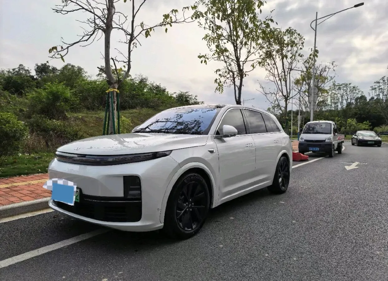 2023 Li L7 Range Extended 154HP REEV 40.9KWH,autocango,china used car exporter,china ev exporter,chinese used car exporter,chinese used ev exporter