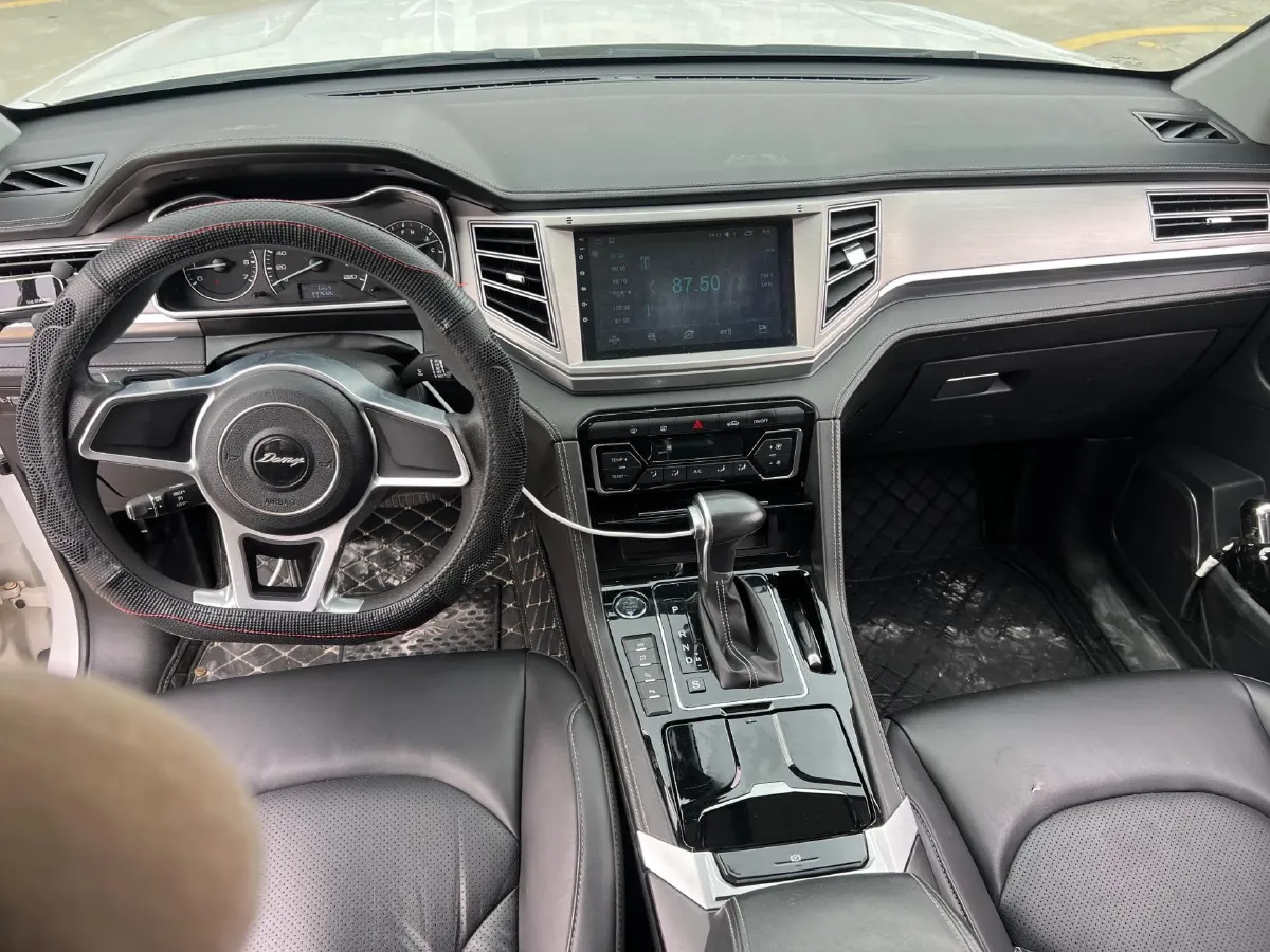 2017 Zotye Damy X7 1.8T 177HP L4 6DCT,autocango,china used car exporter,china ev exporter,chinese used car exporter,chinese used ev exporter