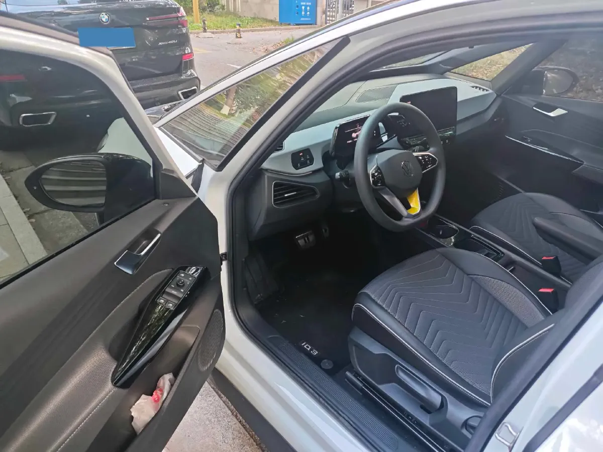 2023 Volkswagen ID.3 BEV 52.8KWH,autocango,china used car exporter,china ev exporter,chinese used car exporter,chinese used ev exporter
