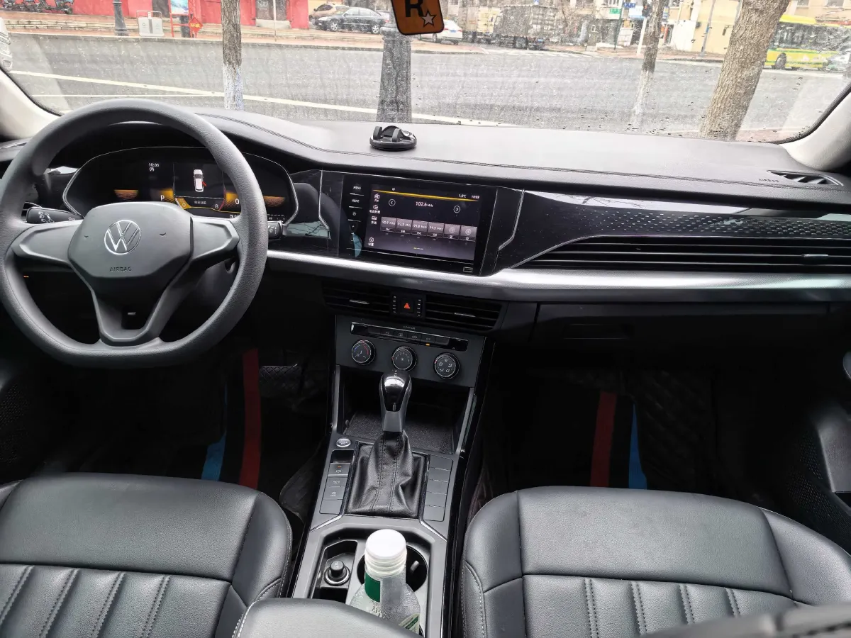 2023 Volkswagen Passat 1.4T 150HP L4 7DCT,autocango,china used car exporter,china ev exporter,chinese used car exporter,chinese used ev exporter