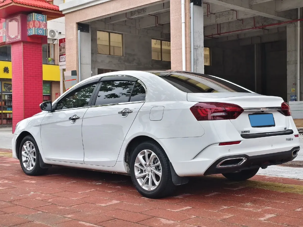 2021 BaoJun 530 1.5T 147HP L4 CVT,autocango,china used car exporter,china ev exporter,chinese used car exporter,chinese used ev exporter