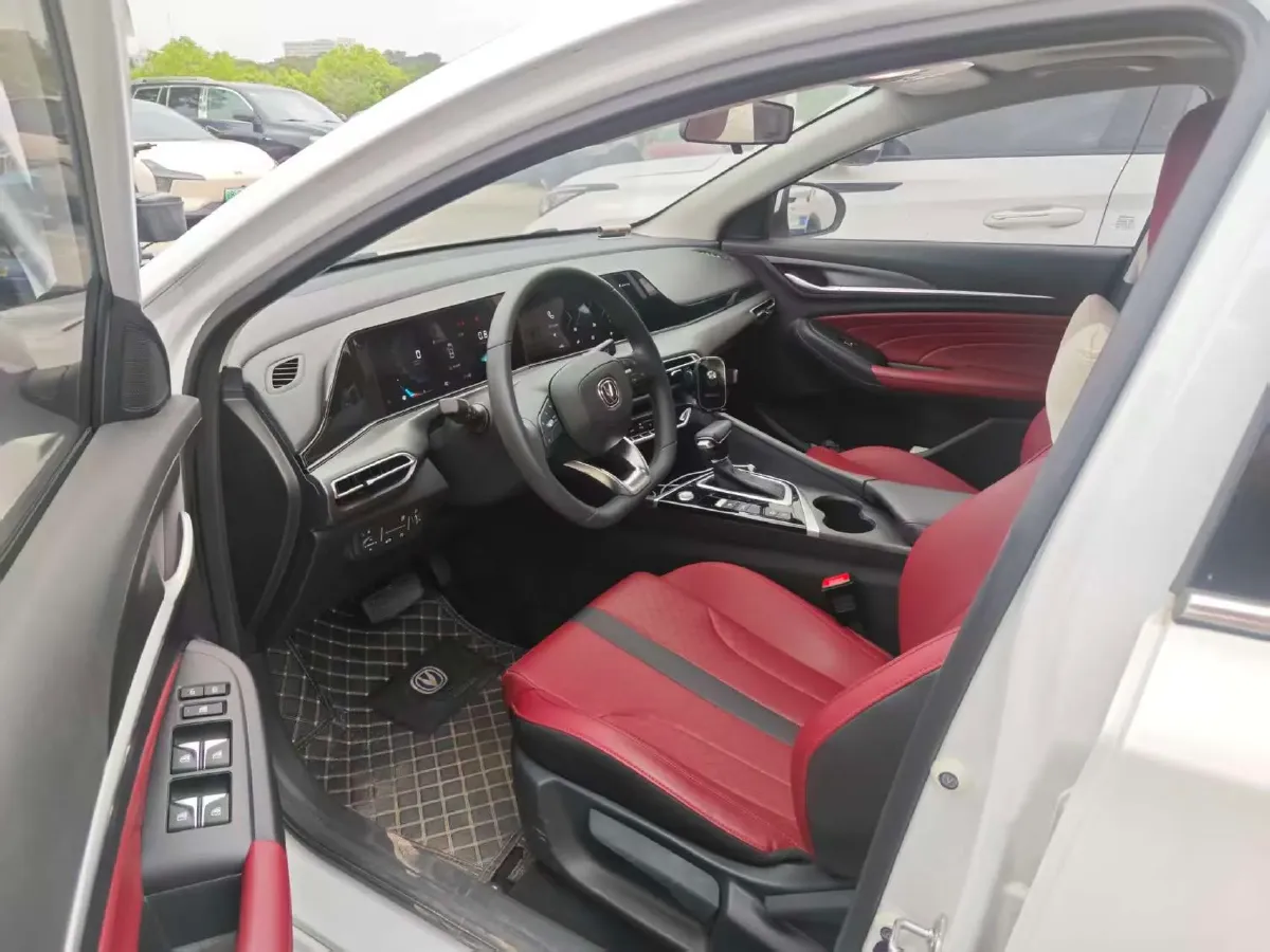 2021 ChangAn Eado 1.4T 160HP L4 7DCT,autocango,china used car exporter,china ev exporter,chinese used car exporter,chinese used ev exporter