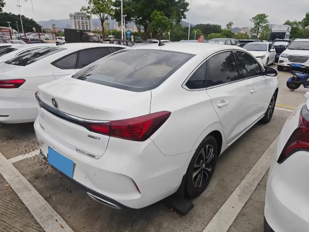 2021 ChangAn Eado 1.4T 160HP L4 7DCT,autocango,china used car exporter,china ev exporter,chinese used car exporter,chinese used ev exporter