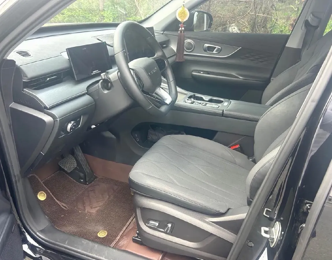 2025 Chery Tiggo 8 Plus 1.6T 197HP L4 7DCT,autocango,china used car exporter,china ev exporter,chinese used car exporter,chinese used ev exporter