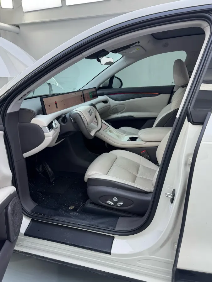 2023 IM LS6 BEV 71KWH,autocango,china used car exporter,china ev exporter,chinese used car exporter,chinese used ev exporter