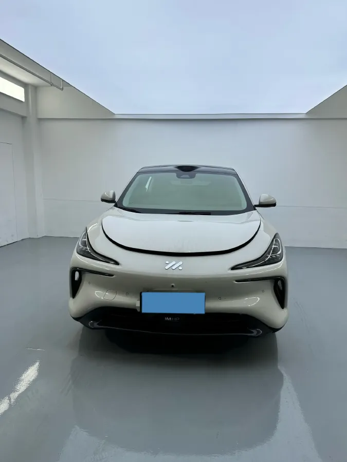 2023 IM LS6 BEV 71KWH,autocango,china used car exporter,china ev exporter,chinese used car exporter,chinese used ev exporter