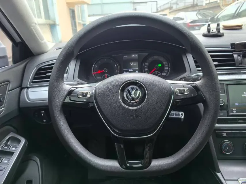 2019 Volkswagen Lamando 1.4T 131HP L4 7DCT,autocango,china used car exporter,china ev exporter,chinese used car exporter,chinese used ev exporter