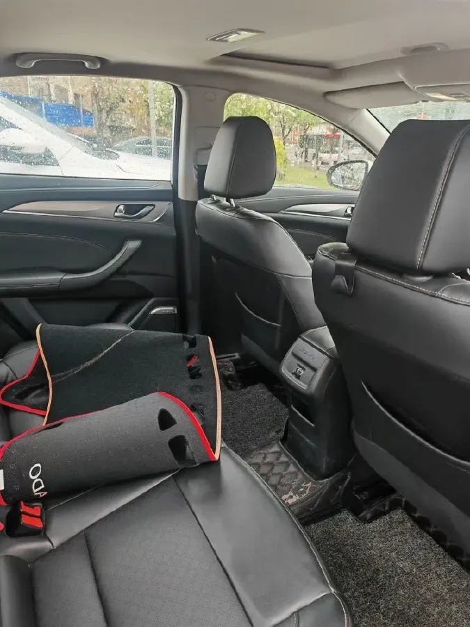 2019 ChangAn Eado 1.6L 128HP L4 5MT,autocango,china used car exporter,china ev exporter,chinese used car exporter,chinese used ev exporter