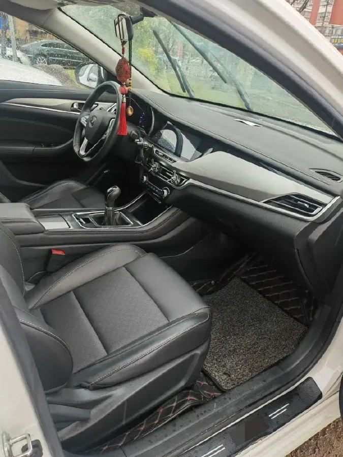 2019 ChangAn Eado 1.6L 128HP L4 5MT,autocango,china used car exporter,china ev exporter,chinese used car exporter,chinese used ev exporter