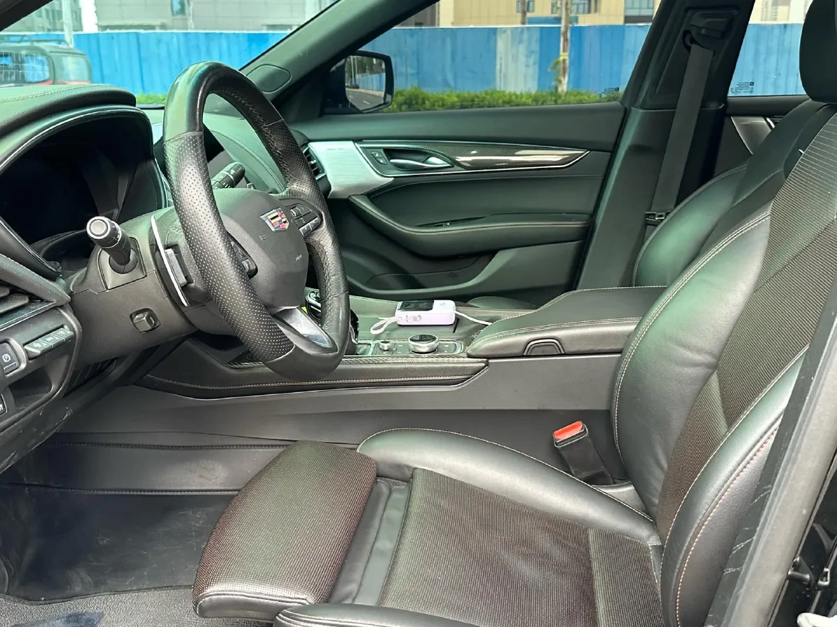 2021 Cadillac CT5 2.0T 237HP L4 10AT,autocango,china used car exporter,china ev exporter,chinese used car exporter,chinese used ev exporter