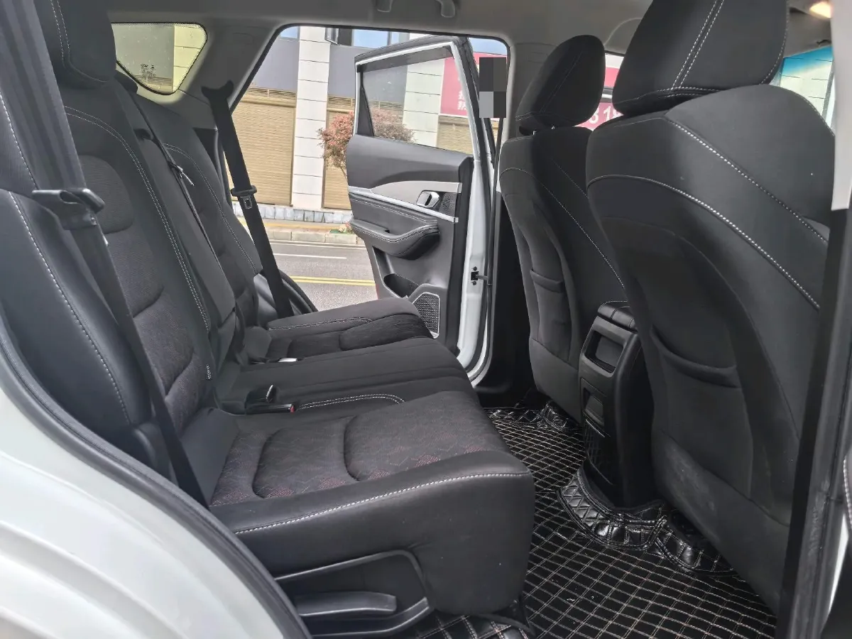 2020 Jetour X70 1.5T 156HP L4 6MT,autocango,china used car exporter,china ev exporter,chinese used car exporter,chinese used ev exporter