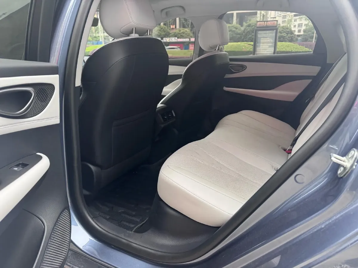 2025 BYD Seal05 DM-i 1.5L 101HP L4 E-CVT PHEV 15.87KWH,autocango,china used car exporter,china ev exporter,chinese used car exporter,chinese used ev exporter