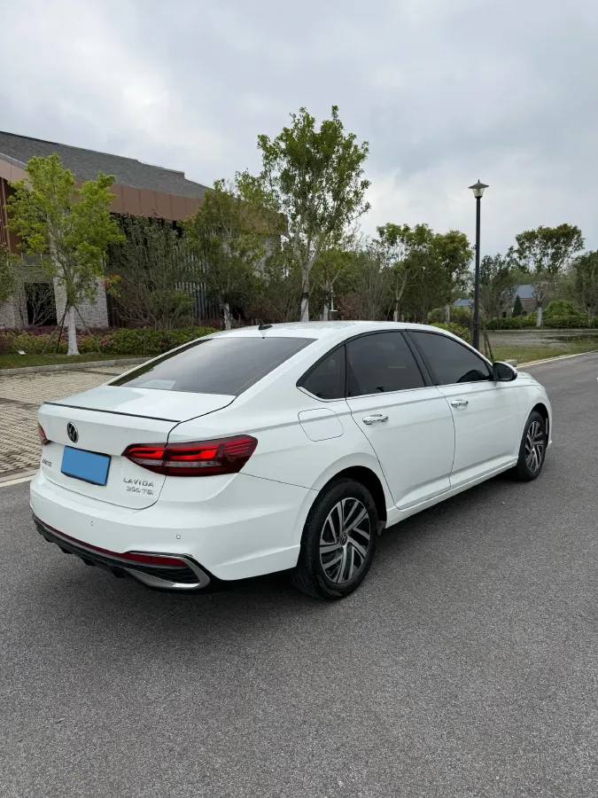 2024 Volkswagen Lavida 1.5T 160HP L4 7DCT,autocango,china used car exporter,china ev exporter,chinese used car exporter,chinese used ev exporter